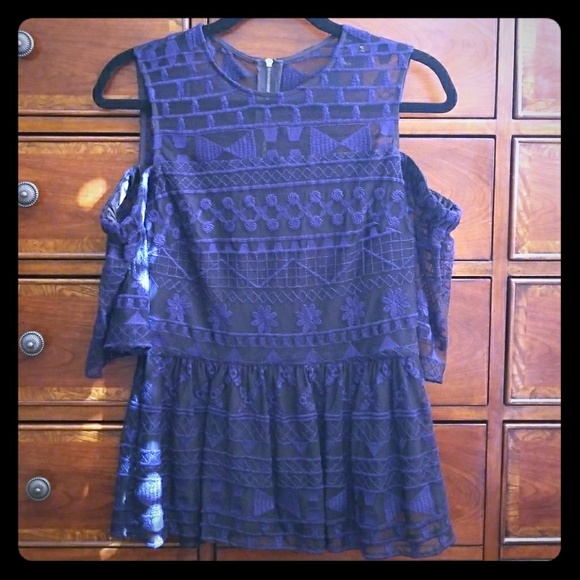 Blouse/Top - Picture 1 of 5